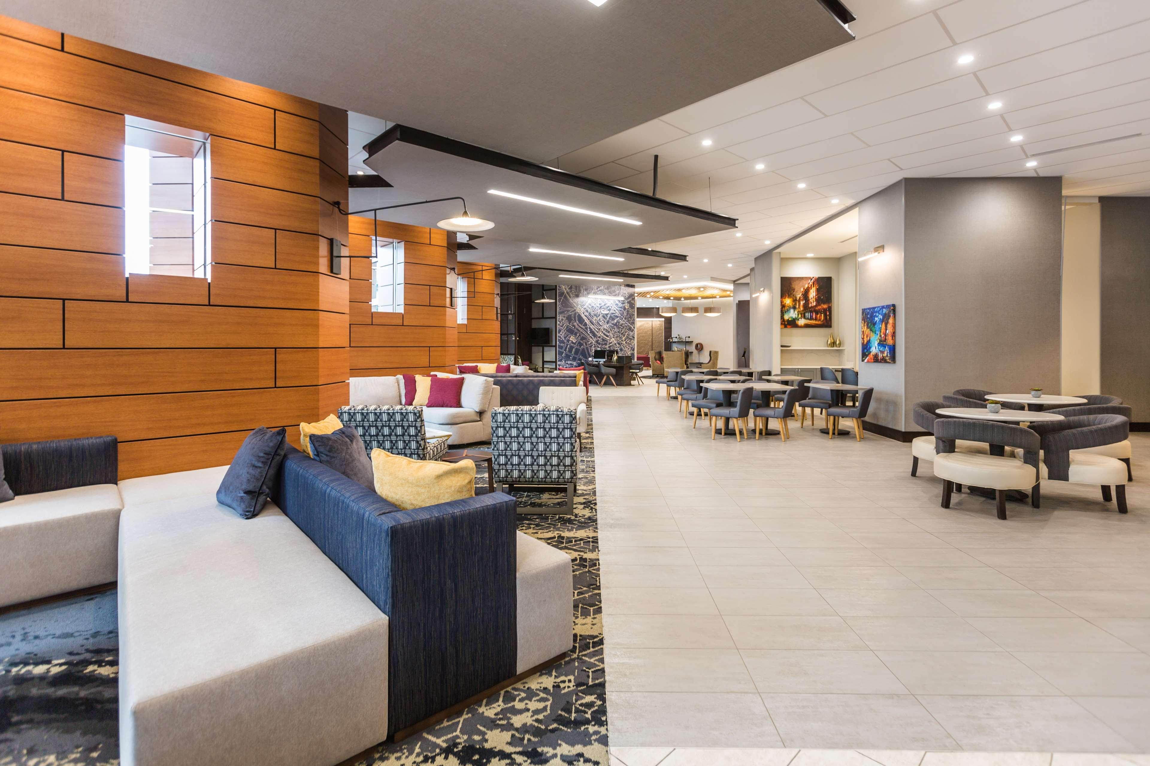 Hyatt Place Greenville Downtown Exterior photo